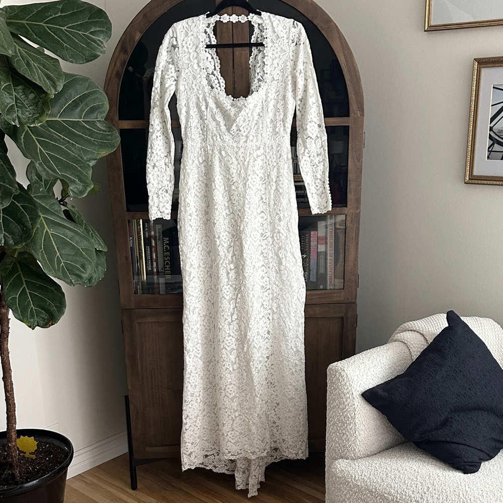 White Lace Long Sleeve Square Neck Dress